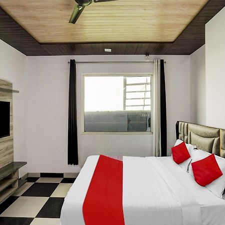Collection O Love Garden Hotel Ghaziabad Ngoại thất bức ảnh