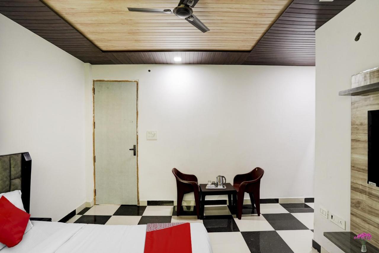 Collection O Love Garden Hotel Ghaziabad Ngoại thất bức ảnh