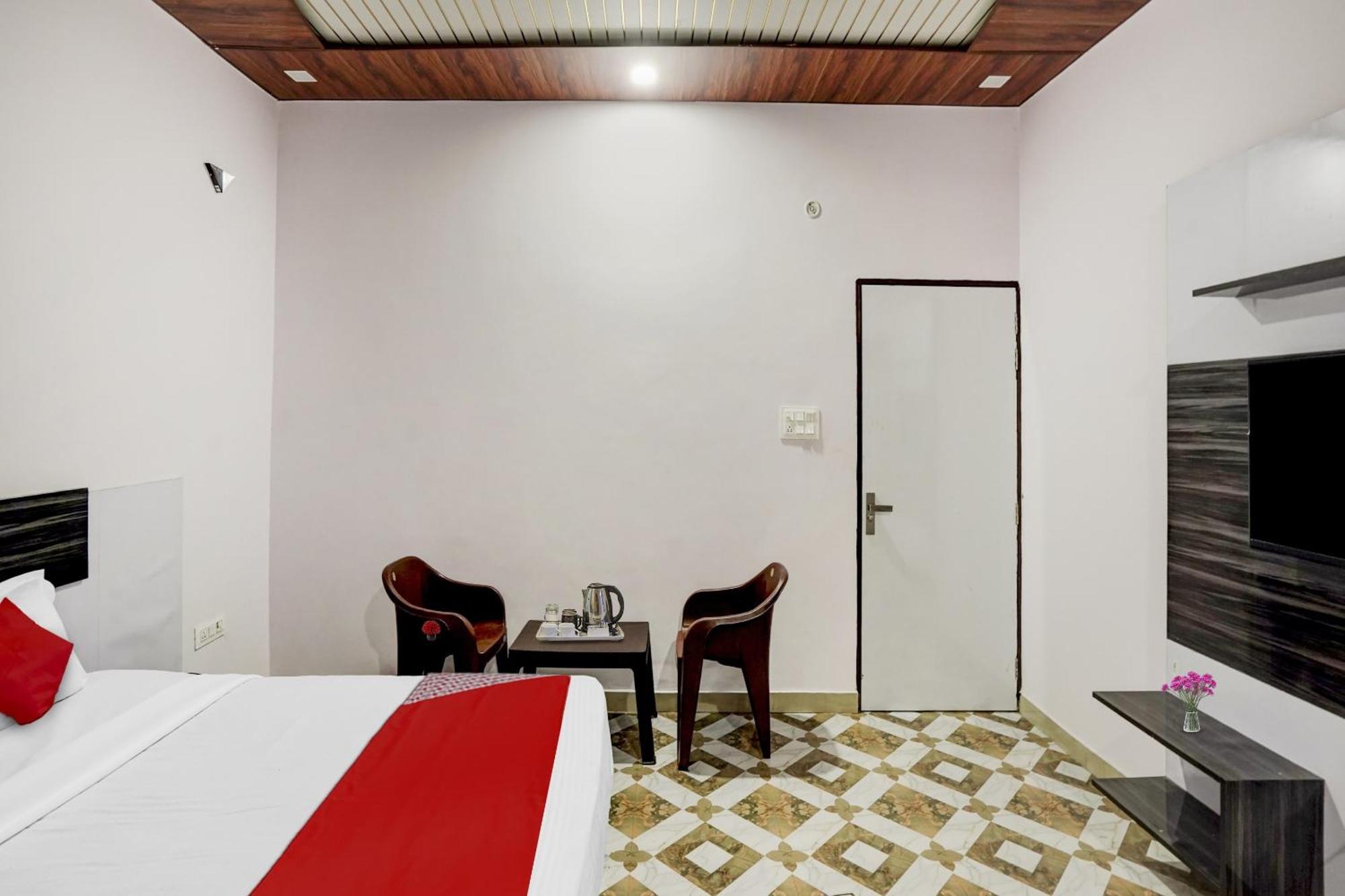 Collection O Love Garden Hotel Ghaziabad Ngoại thất bức ảnh
