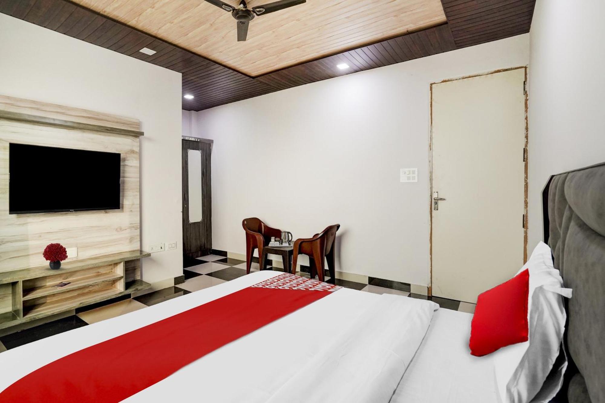 Collection O Love Garden Hotel Ghaziabad Ngoại thất bức ảnh