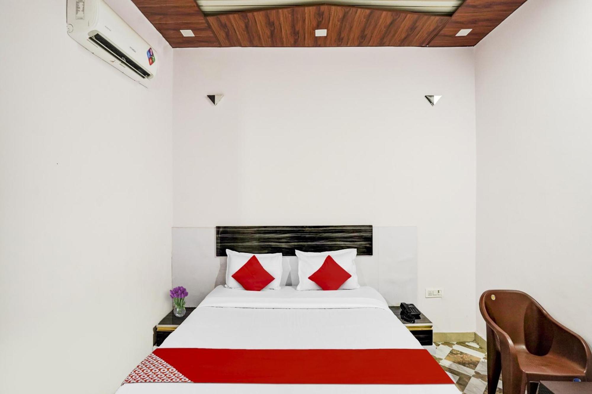 Collection O Love Garden Hotel Ghaziabad Ngoại thất bức ảnh
