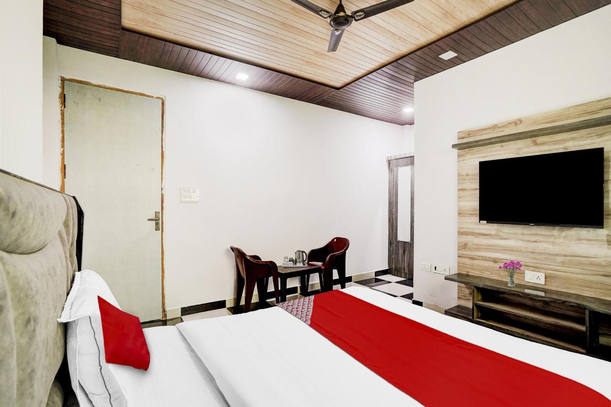 Collection O Love Garden Hotel Ghaziabad Ngoại thất bức ảnh